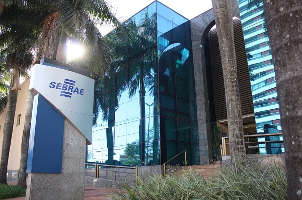 Prorrogado prazo de pagamento de parcelas das empresas que integram o Simples Nacional