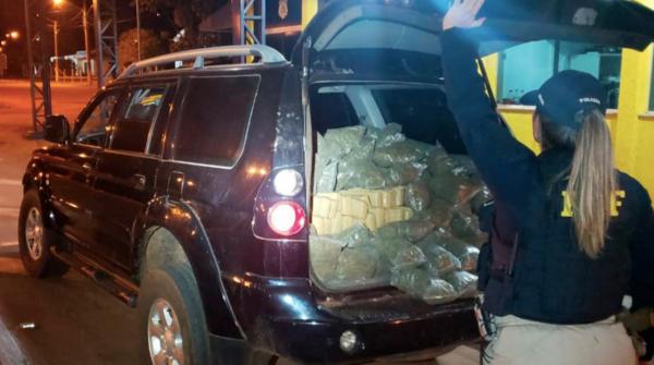 PRF apreende 642,9 Kg de maconha e skunk em São Gabriel do Oeste
