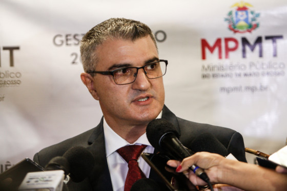 MPE quer suspender 'indenização' de R$ 28 mil a vereadores