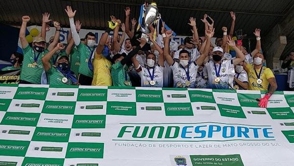 Costa Rica fez a festa na entrega da taça