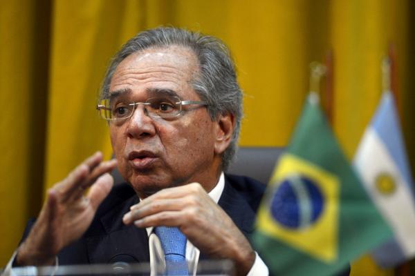 Orçamento pode acomodar aumento do Bolsa Família, diz ministro