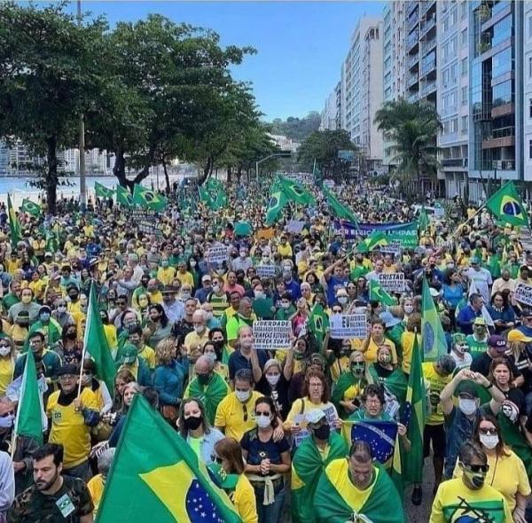 Manifestações pelo voto auditável reuniu milhares de pessoas