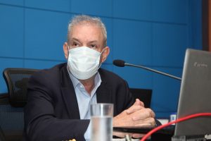 MS chega à marca de mais de 50% da população acima de 18 anos vacinada