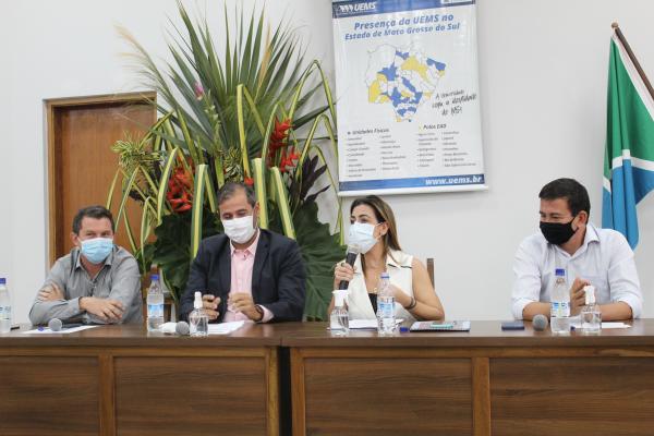 Soraya Thronicke revela preocupação com a educação pública de qualidade