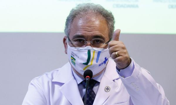 Covid-19: Brasil tem menor média móvel de mortes desde janeiro