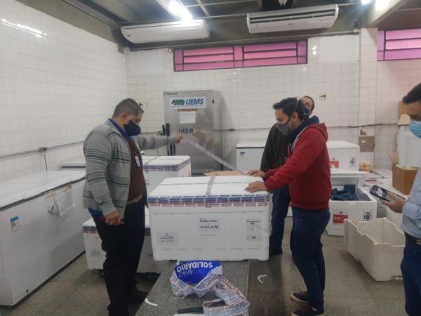 Estado recebe 40.460 doses de vacina contra a Covid-19 nesta segunda-feira