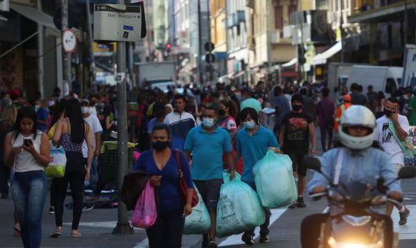 Alta do emprego no Centro-Oeste e Sudeste puxam queda da desocupação