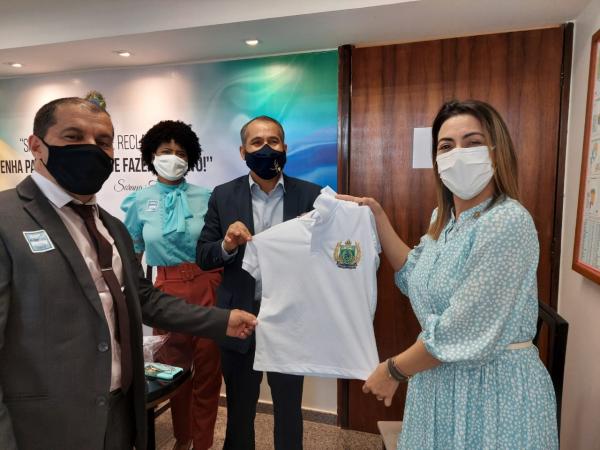Soraya incentiva adesão ao Programa de Escolas Cívico-Militares nos municípios de MS 