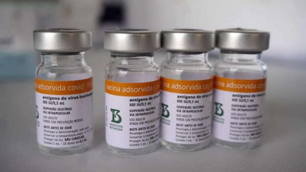 Anvisa interdita lotes da vacina CoronaVac