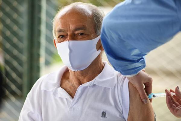 COVID-19 – Vacinação neste sábado será na Praça das Américas