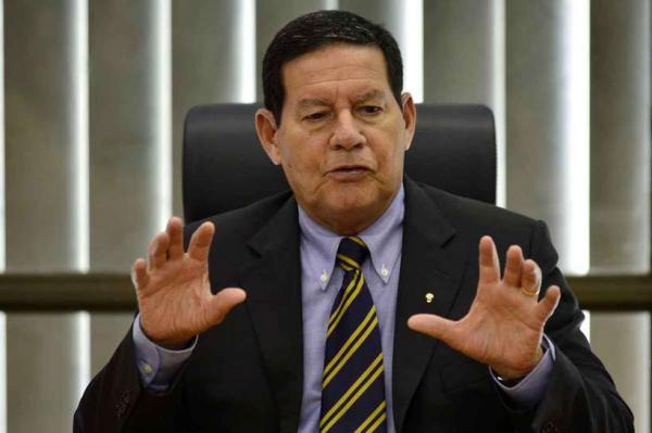 Mourão diz que ações que pedem cassação da chapa com Bolsonaro não procedem