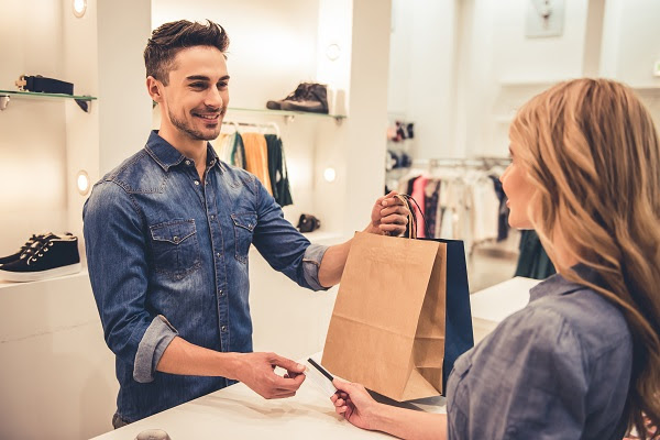 Black Friday é oportunidade de aquecer as vendas, mas cuidados devem ser tomados