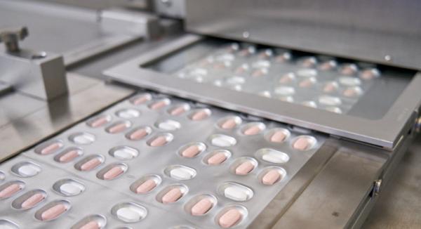 Pfizer diz que sua pílula tem 90% de eficácia contra Covid grave