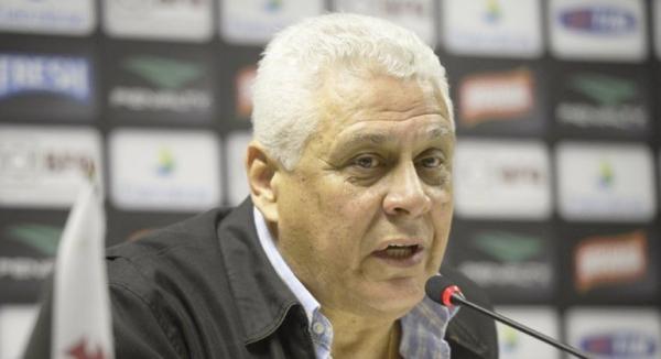 Roberto Dinamite revela tumor e tratamento com quimioterapia