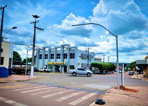 Rio Verde instala primeiros semáforos    