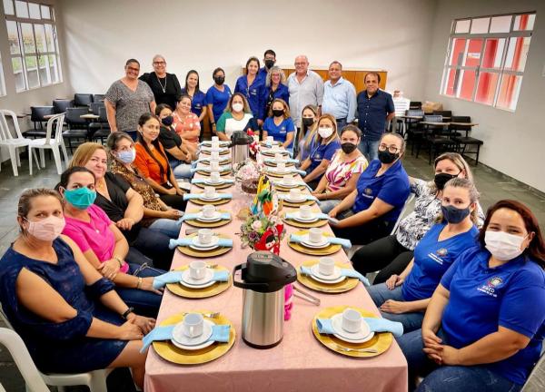 Prefeito Réus prestigiou reunião da SEMED    