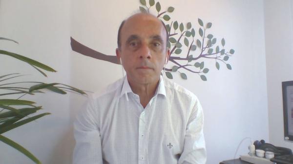 Não é hora de discutir 4ª dose da vacina anti-Covid, diz infectologista
