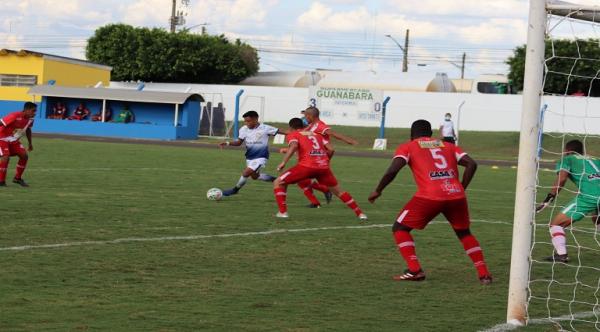 Costa Rica aplica goleada sonora no Comercial