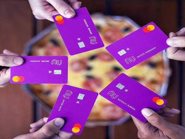 Nubank oferece R$ 450 para clientes em pesquisa de opinião