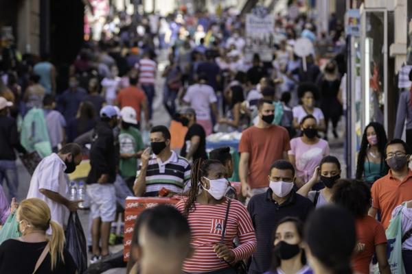 Brasil tem 28.214.095 recuperados da covid