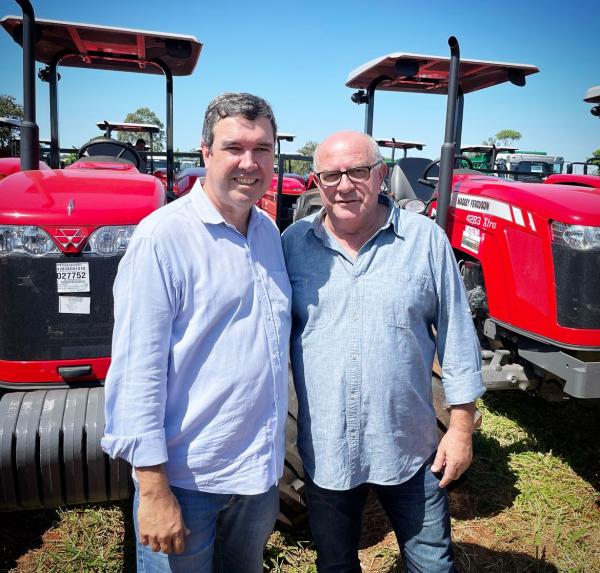 Prefeito Réus declara apoio à pré-candidatura de Eduardo Riedel