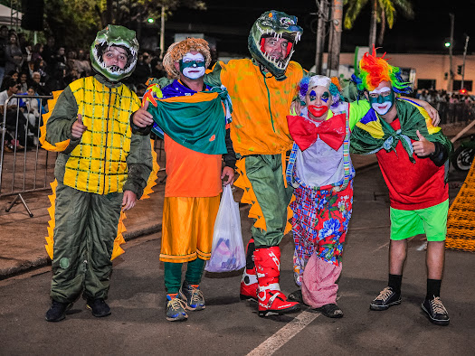 Jack Road e seus Palhaços deram um show na Praça das Américas