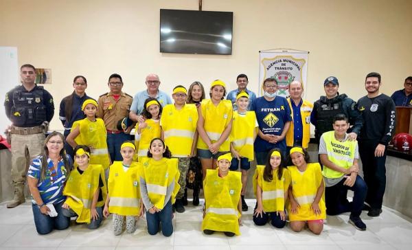 Agetran Rio Verde lança a campanha Maio Amarelo    