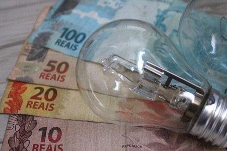 Aneel aplica redução de tarifas para consumidores da Energisa 