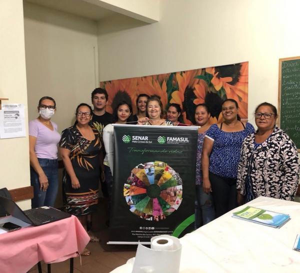 Prefeitura promove curso Família, Qualidade de Vida e Controle de Orçamento Familiar