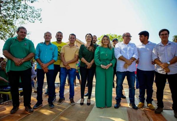 Vereadores participaram de solenidade do 7 de setembro na Praça das Américas    