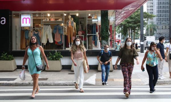 Brasil tem 33.926.118 recuperados da covid