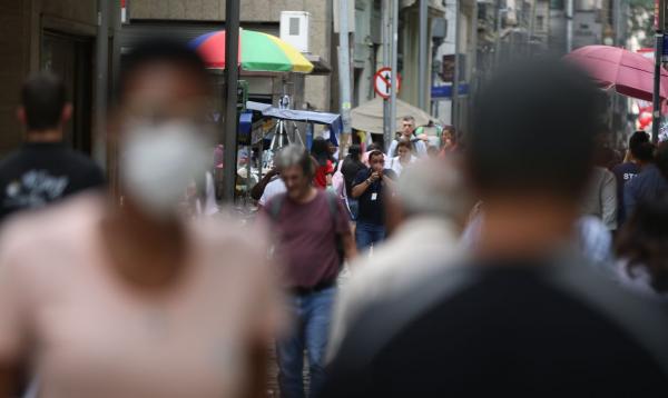 Brasil tem 33.937.059 recuperados da covid