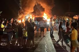 Caminhoneiros fecham rodovias e protestam contra vitória de Lula