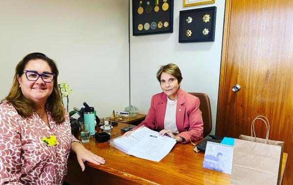 Juliana Figueiredo buscou em Brasília recursos para a saúde de Rio Verde