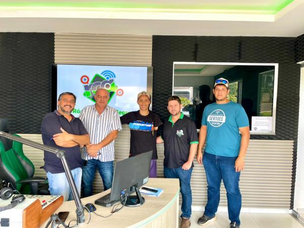 Prefeito Réus recepciona atleta paraolímpico Paim Legal    