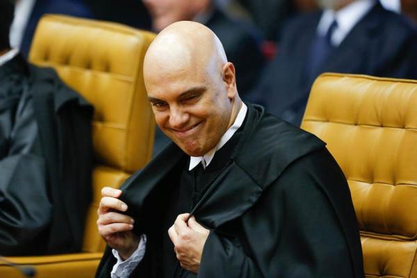 PGR pede e Moraes, sem demora, inclui Bolsonaro em inquérito sobre dia 8