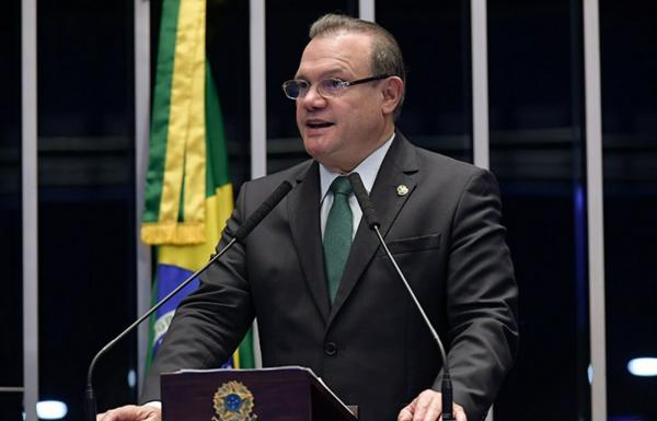 Senador diz que derrotar Rodrigo Pacheco é “reequilibrar poderes”
