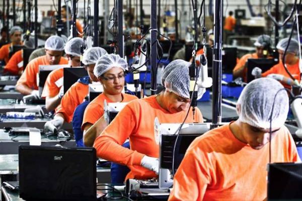 PIB cai 3,6% em 2016, a segunda queda anual seguida, diz IBGE 