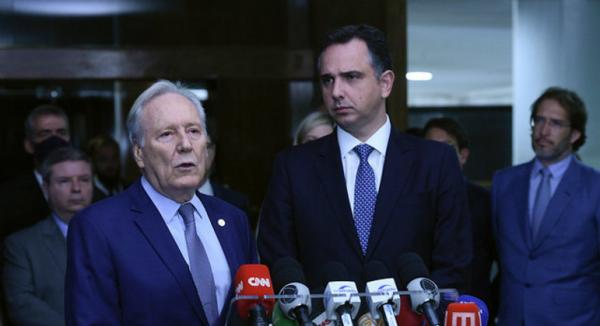 Projeto maroto de Pacheco esvazia Lira e blinda o STF de impeachment