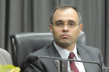 Mendonça se recusa a entregar relatoria da Lava Jato a Gilmar