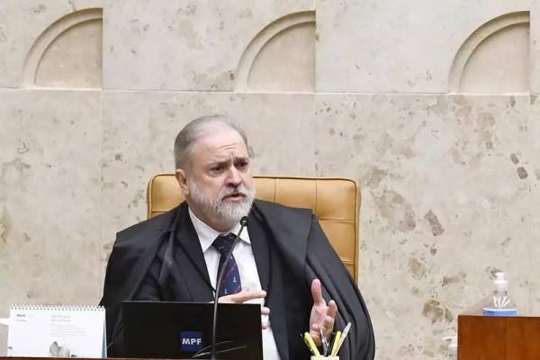 PGR afirma que induto concedido ao ex-deputado Daniel Silveira é constitucional