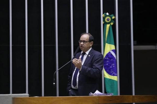 Bancada da Bíblia divulga nota contrária ao PL das Fake News