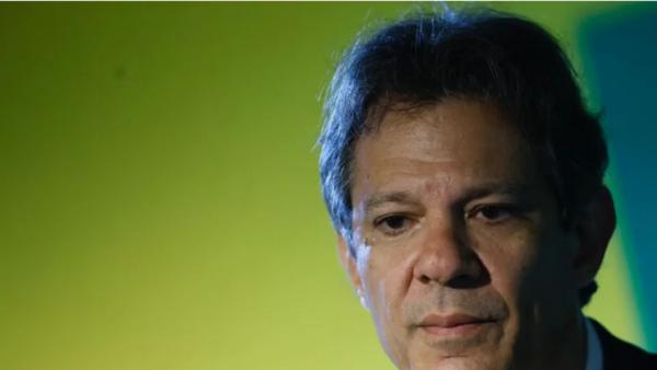 Comissão do Senado impõe derrota a Haddad
