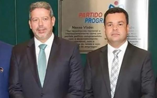 PF acha anotações com pagamentos para “Arthur”
