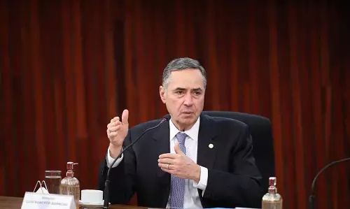 Luís Roberto Barroso admite que ‘Judiciário passou a ser poder político’