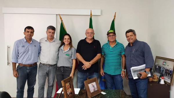 Prefeito Réus recebeu o assessor do vice-governador do MS 