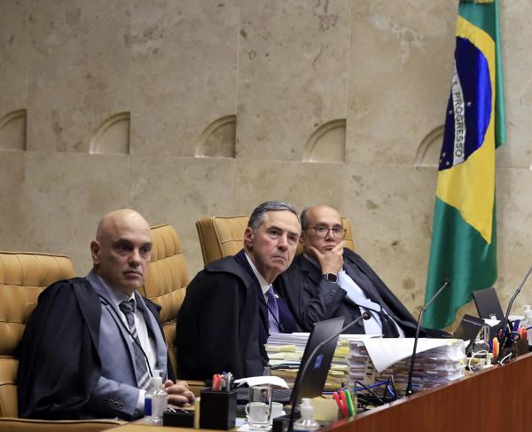 STF retoma julgamento que pode descriminalizar porte de maconha