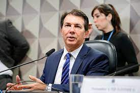 Arthur Maia dispara: “CPMI é para investigar 8/1, não joias”