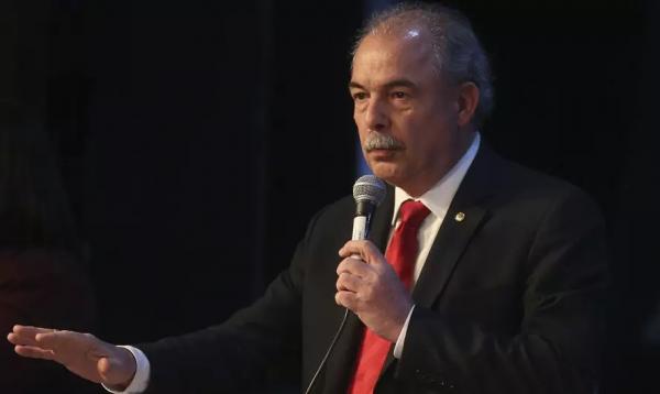 Com Mercadante, lucro líquido do BNDES despenca 45%