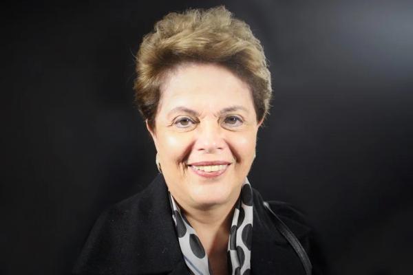Ala do MDB critica projeto que quer desfazer o impeachment de Dilma